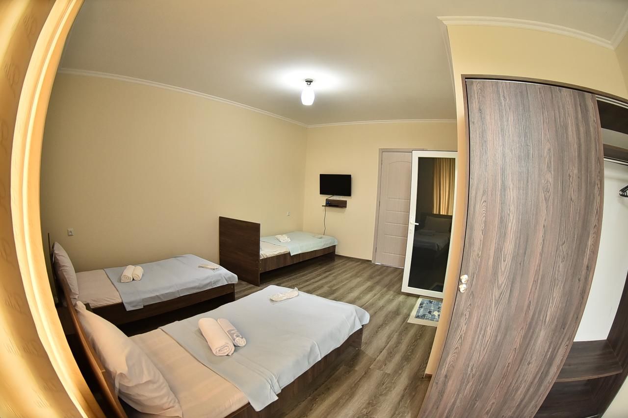 Отели типа «постель и завтрак» HOTEL SANI Батуми-12